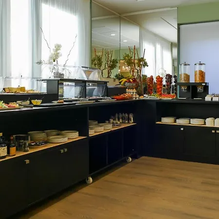 Puccini ホテル ペスキエーラ・デル・ガルダ