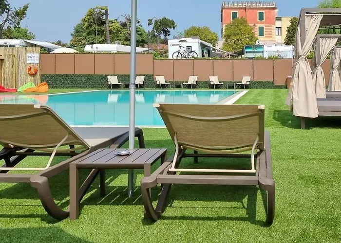 Ξενοδοχείο Puccini 3*