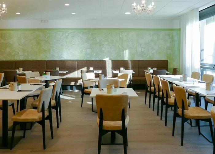 Puccini 3* Πεσκιέρα ντελ Γκάρντα