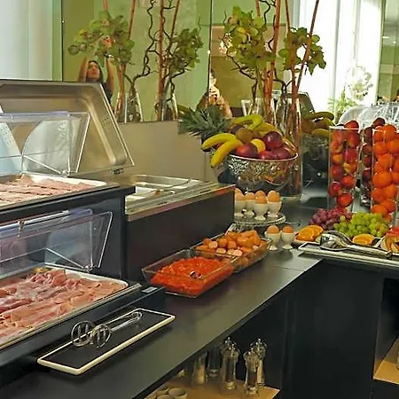 Puccini Hotel 3*